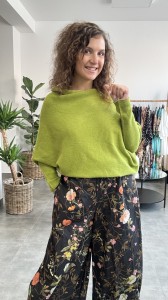 Wiralowy  sweter UKOS  